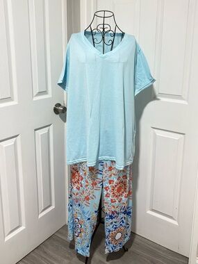Plus Size Women's V-Neck Pajama Sleepwear Set